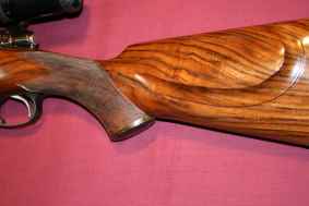 Winchester Pre-64 cheek piece in French walnut Winchester Pre-64 cheek piece in French walnut